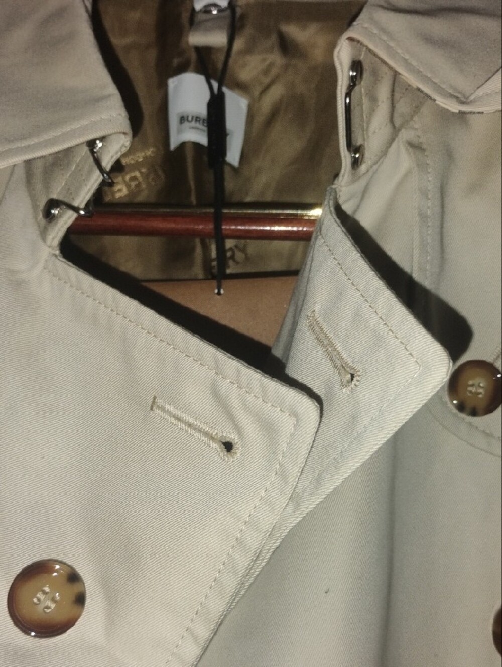 Burberry Long Sleeveless Trench Vest in Light Beige - Picture 7 of 9